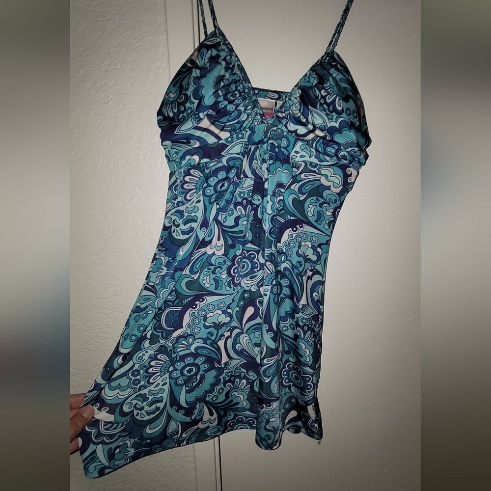 No Boundaries Tank Top Small